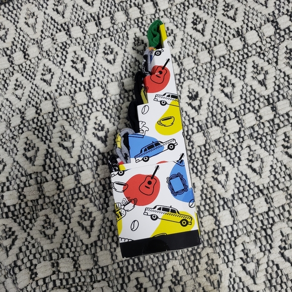 FRIENDS 6 Pack Casual Crew Socks - Picture 3 of 6